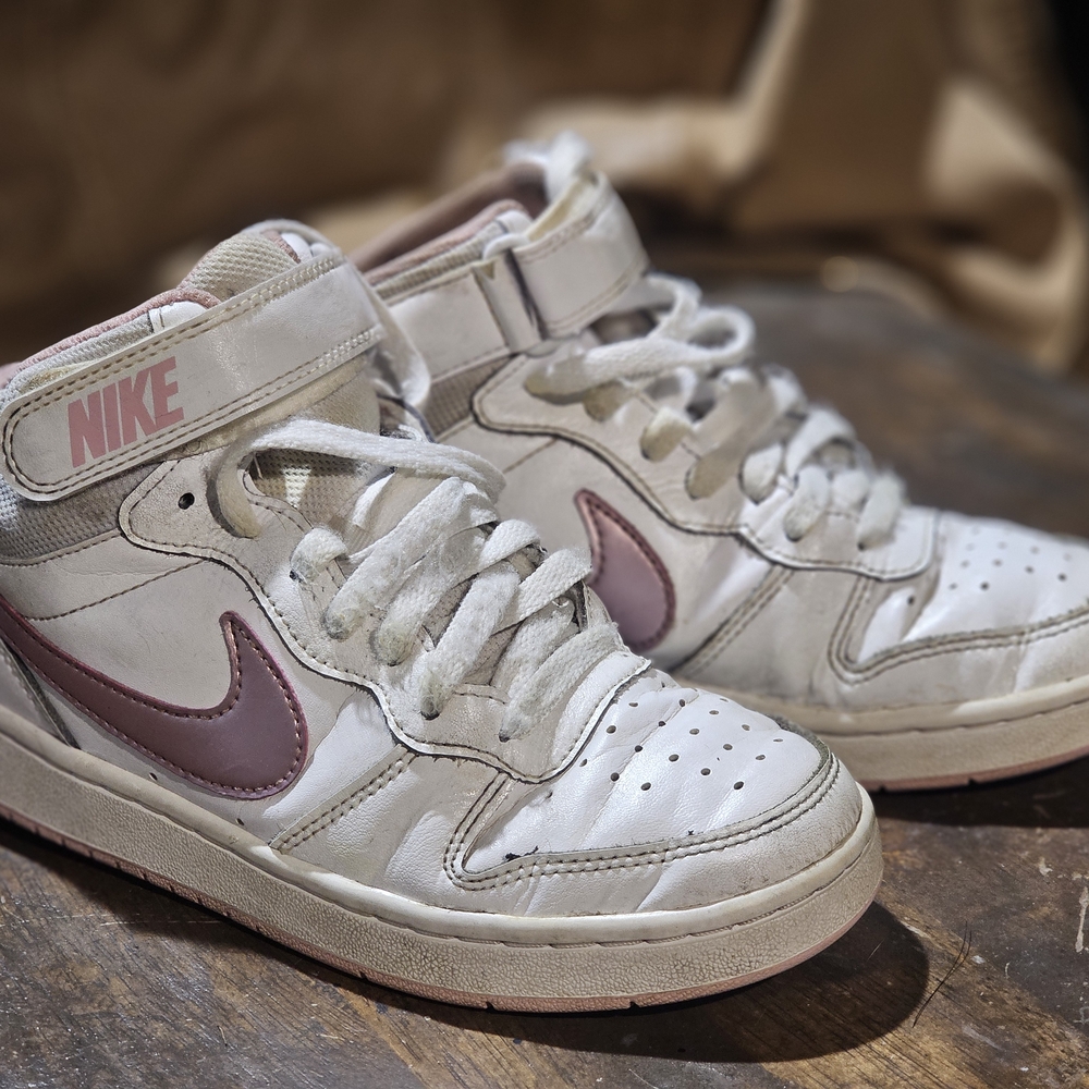 Nike Kids Sneakers - White and Pink